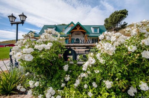 9852 Fremont St, Yucaipa, CA 92399-3200
