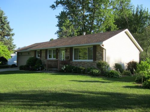 1012 Chelsea Pl, Beverly Manor, IL 61571-1204