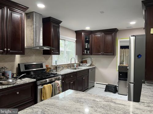 31 Pierson Ave, Princeton NJ  08540-6438 exterior