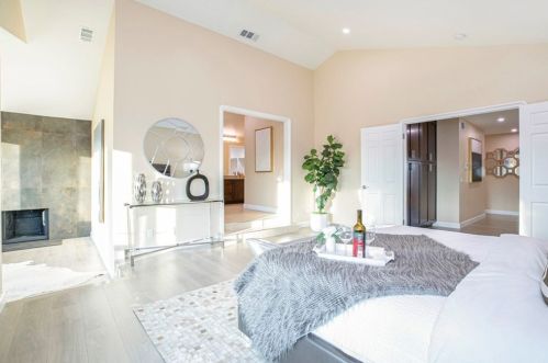 815 Moorside Dr, Glendale CA  91207-1135 exterior