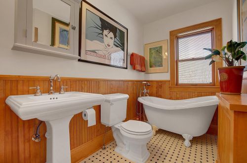 1359 Hamline Ave, Saint Paul MN  55108-2407 exterior
