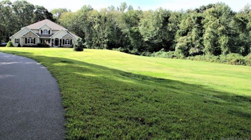 65 Veccadola Dr, Colchester, CT 06415-2245