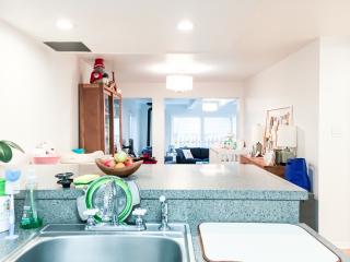 1275 Bay St, San Francisco CA  94123-2383 exterior