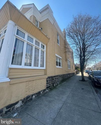 4946 Greene St, Philadelphia PA  19144-6031 exterior