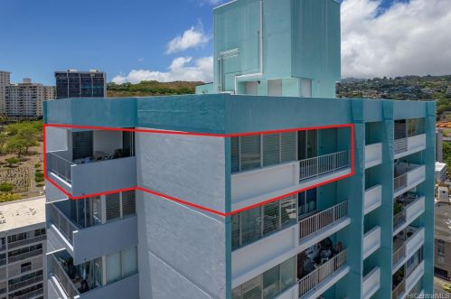 1130 Wilder Ave, Honolulu HI  96822-2779 exterior