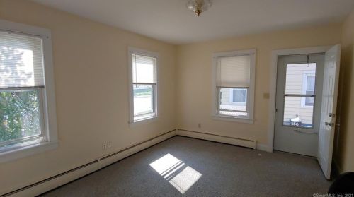 184 Seymour Ave, Derby CT  06418-1444 exterior