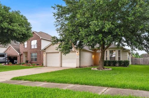 1030 Bahia Vis Dr, Richmond TX 77406-2850 exterior