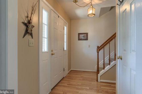 4518 Mance Dr, Harrisburg, PA 17112-8619
