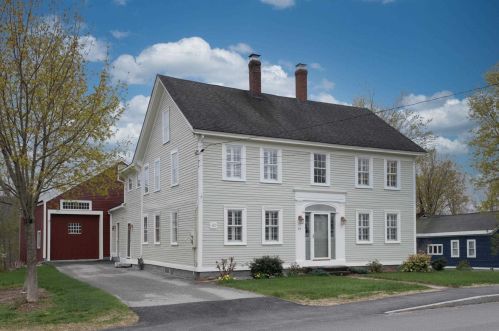 83 Western Ave, Henniker, NH 03242-3309