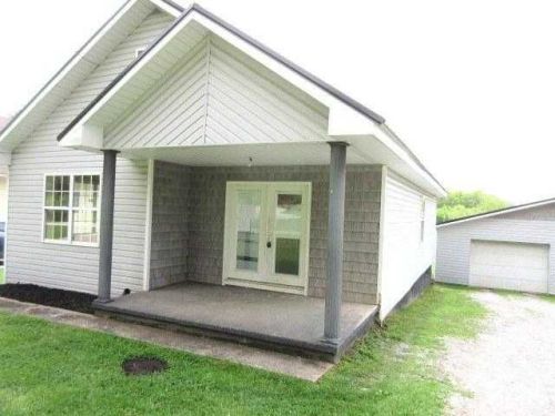 436 Chamberlain Ave, Ozone, TN 37854-2315