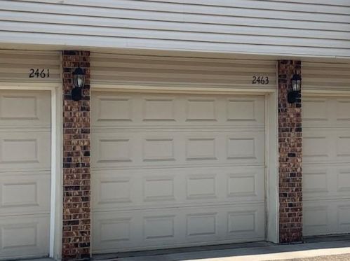 2463 Grenadier Ave, Saint Paul MN  55128-4319 exterior