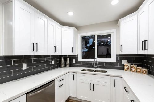 9333 Firebird Ave, Whittier CA 90605-2935 exterior