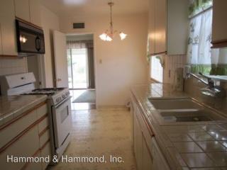 5721 Cahill Ave, Los Angeles CA  91356-1203 exterior