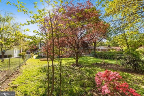 10112 Grant Ave, Silver Spring MD  20910-1047 exterior