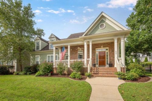 698 Traditions Dr, Chattanooga, TN 37415-1266