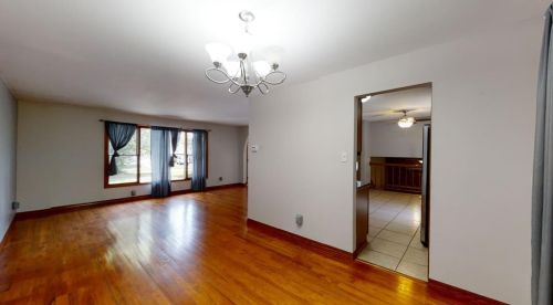 4217 Glen Oaks Dr, Crown Point IN  46307-8961 exterior