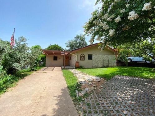 300 El Paso St, Austin TX  78704-6324 exterior