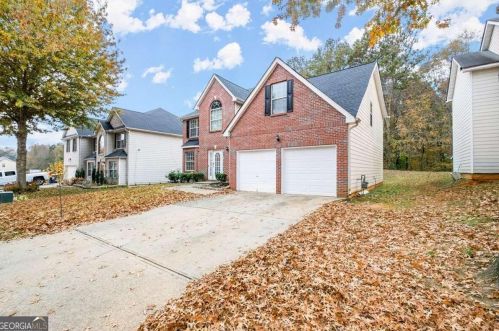 2875 Chilhowee Dr, Atlanta GA  30331-9446 exterior