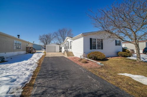 38 Partridge Ln, Sollitt, IL 60401-9621