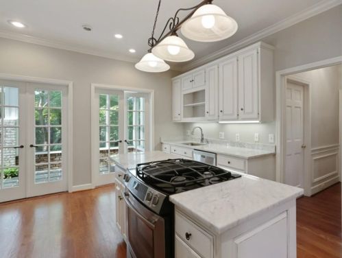 4300 Elizabeth Ln, Atlanta GA  30339-5320 exterior