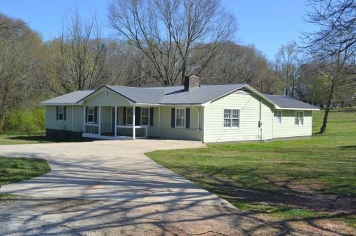 13 Howington Rd, Jefferson, GA 30549-3809
