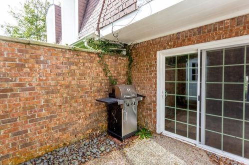 260 Manning Rd, Marietta, GA 30064-3047