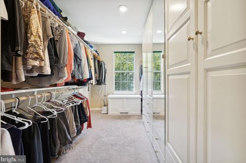 7 Stratford Garden Ct, Silver Spring MD exterior