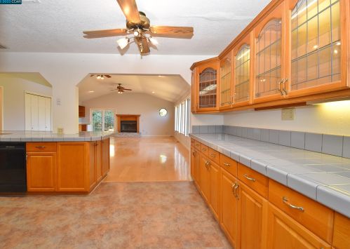 457 Ofarrell Dr, Benicia, CA 94510-1432