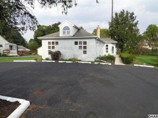 1703 Walnut Bottom Rd, Carlisle PA  17015-9151 exterior