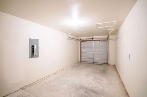 1034 Broadway Ave, Fort Worth TX  76104-1159 exterior