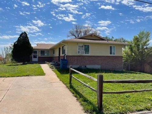 6338 Julian St, Denver, CO 80221-1973