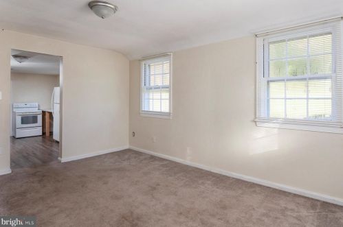 15800 Thompson Rd, Silver Spring MD 20905-3957 exterior