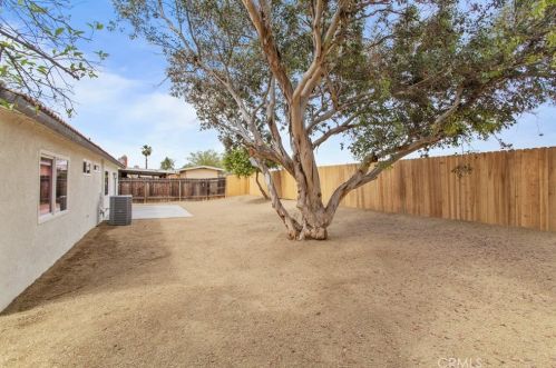 6070 Scheelite St, Riverside CA  92509-5014 exterior