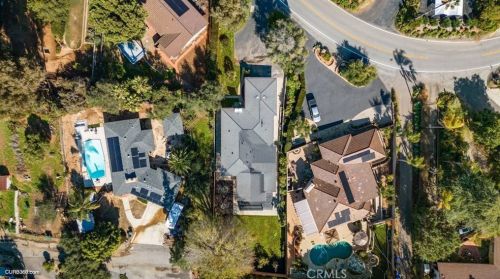 915 Alta Vista Dr, Vista CA  92084-5517 exterior