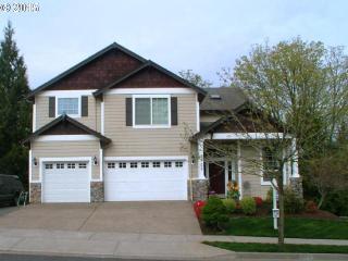 8225 134th Dr, Portland, OR 97236-5499