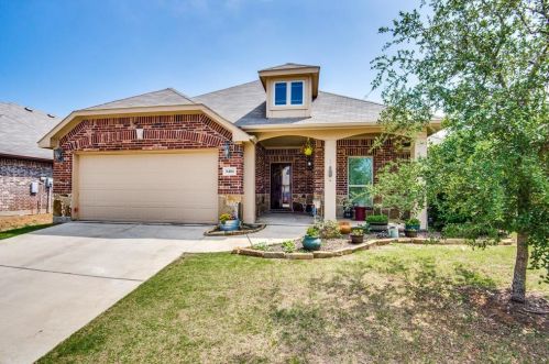 8404 Bonanza St, Aubrey, TX 76227-2367