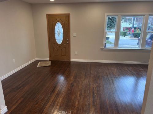 525 University Pl, Redlands, CA 92374-5384
