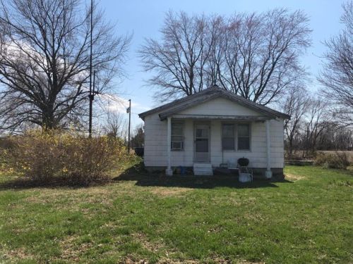 14823 Shattuc Rd, Boulder, IL 62231-8211