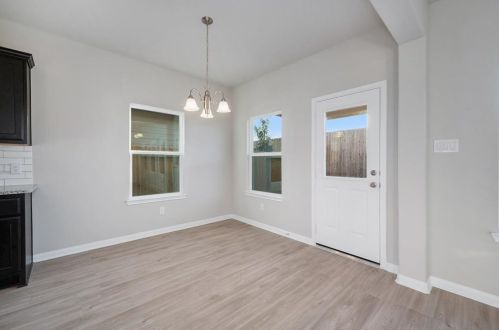 1733 Cindy Ln, Conroe TX  77304-3159 exterior