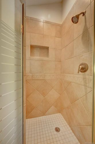 7136 Aspen Meadow Dr, Lakewood CO 80439 exterior