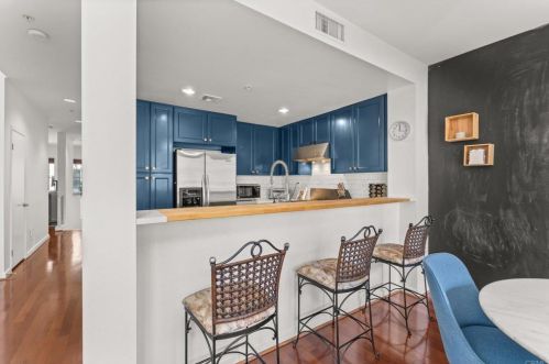 252 Jeanette Ln, Santa Ana CA  92705-6016 exterior