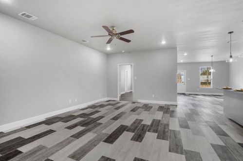 9513 Santa Monica Dr, Fort Worth TX  76116-5926 exterior