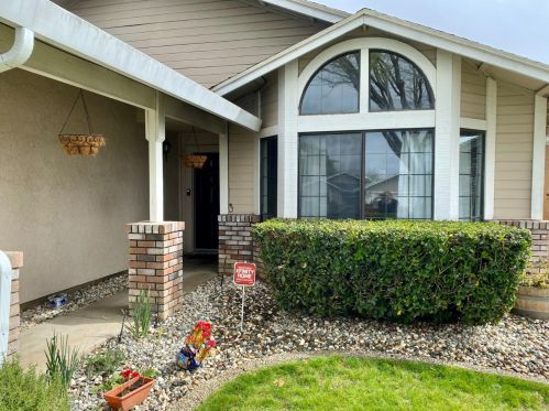 908 Countryside Ln, Modesto, CA 95358-1486