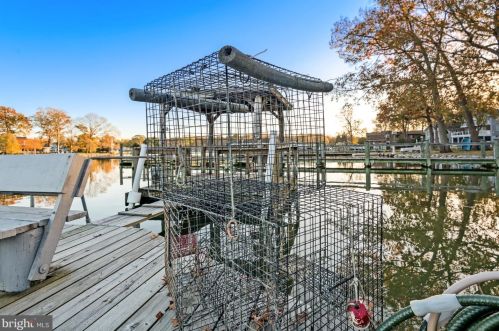 5070 Lerch Dr, Shady Side MD 20764-9650 exterior