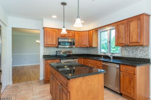 69 Lawrence Rd, Dover NJ  07869-3100 exterior