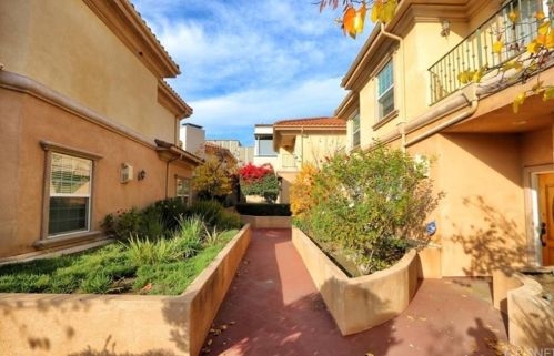 3974 Pennsylvania Ave, Glendale CA  91214-3793 exterior