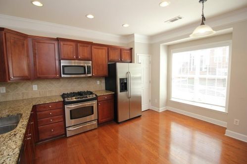 2280 Limehurst Dr, Atlanta GA  30319-5726 exterior