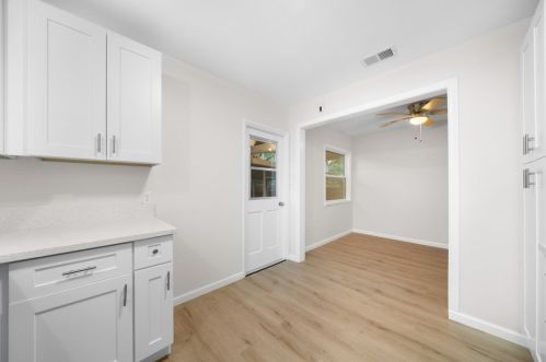 4765 Central Ave, Riverside CA  92506-2332 exterior