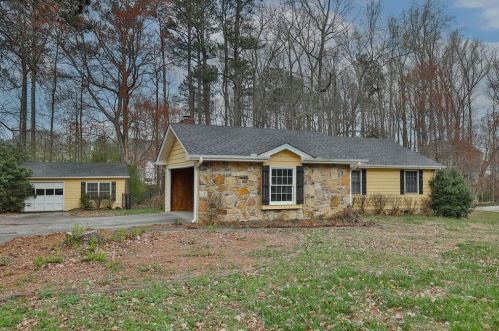 1661 Norton Estates Cir, Lithonia, GA 30078-2744