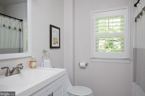 10604 Lorain Ave, Silver Spring MD  20901-1510 exterior